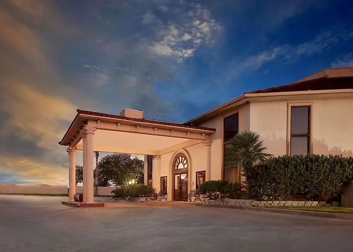 Super 8 By Wyndham Corpus Christi Northwest